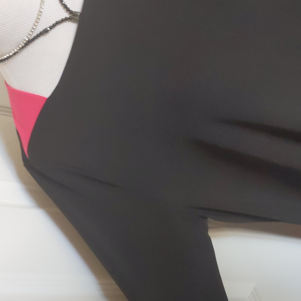Colorblock Tunic - Picture 5 of 12